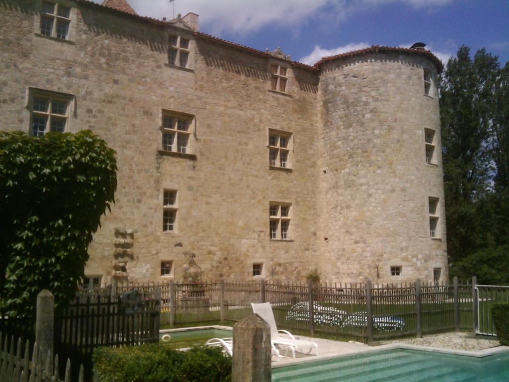 Chateau De Fources Bed and Breakfast Exterior foto